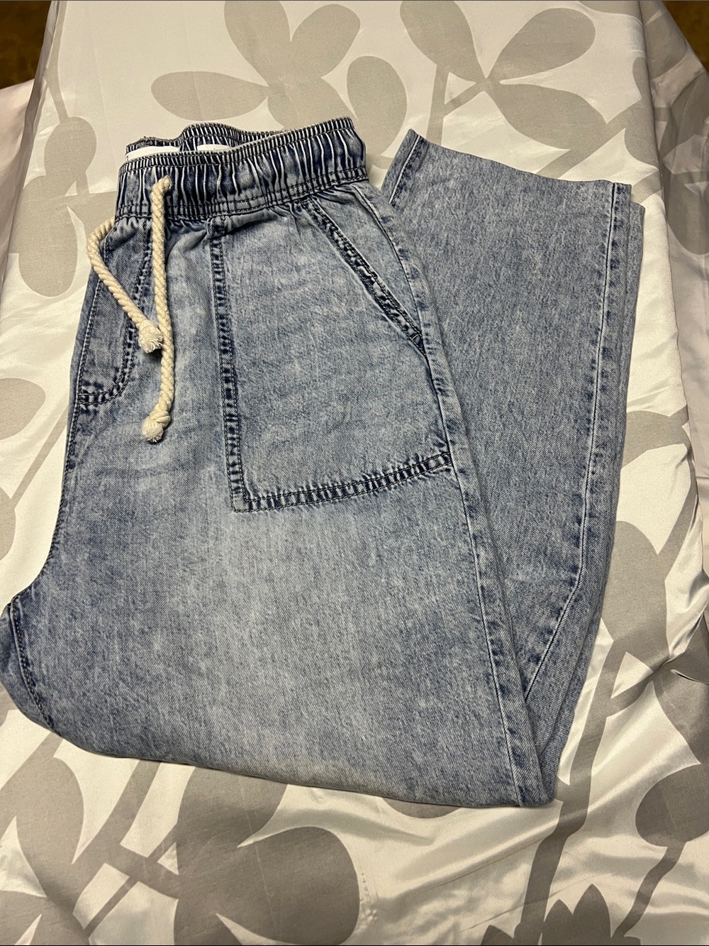 Relaxed Light Blue Acid Wash Denim Joggers with Drawstring Waist